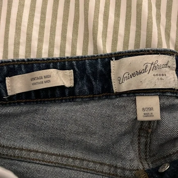 Universal thread vintage midi shorts - Picture 2 of 3